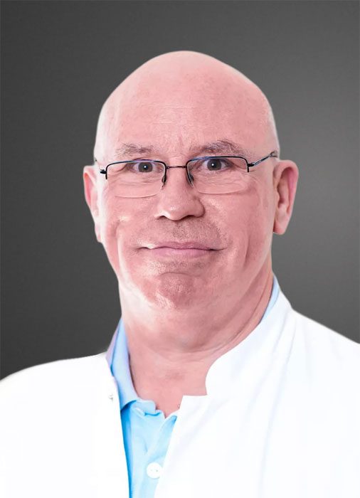 Dr. med. Jürgen Schwickerath – Vorstand, Chefarzt der Frauenklinik/Brustzentrum Olpe, GFO Kliniken Südwestfalen Dr. med. Jürgen Schwickerath – Vorstand, Chefarzt der Frauenklinik/Brustzentrum Olpe, GFO Kliniken Südwestfalen